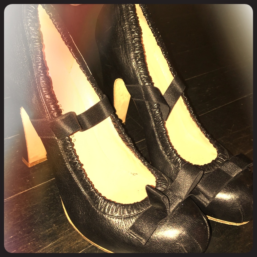 Marc by Marc Jacobs Black Pumps